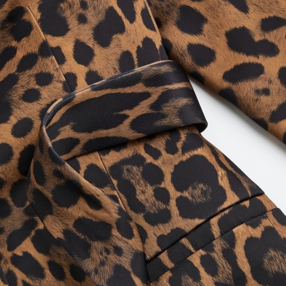 H&M tie-belt blazer - Picture 1 of 3